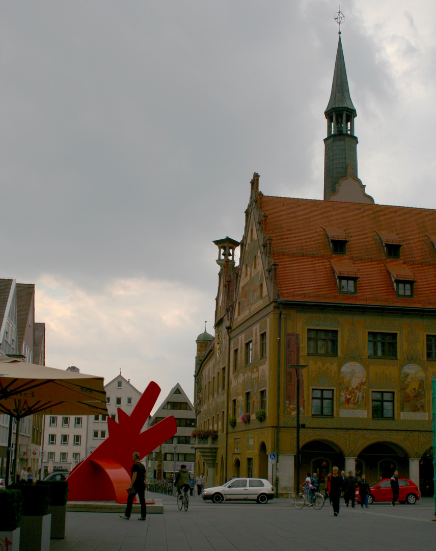 Kräftig satte Herbstfarben  ,-)   mitten in Ulm