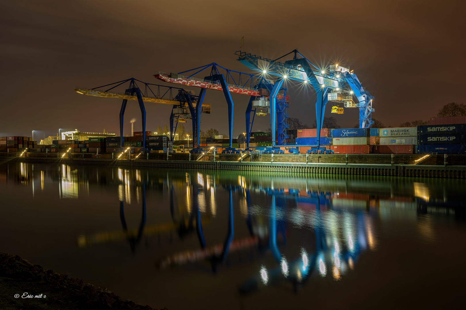 Kräne am Containerhafen in Mannheim - 2023
