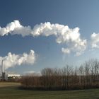 Kraftwerk bei Schöningen - noch raucht der Schornstein