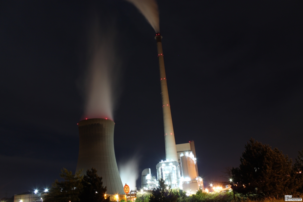 Kraftwerk Buschhaus bei Nacht