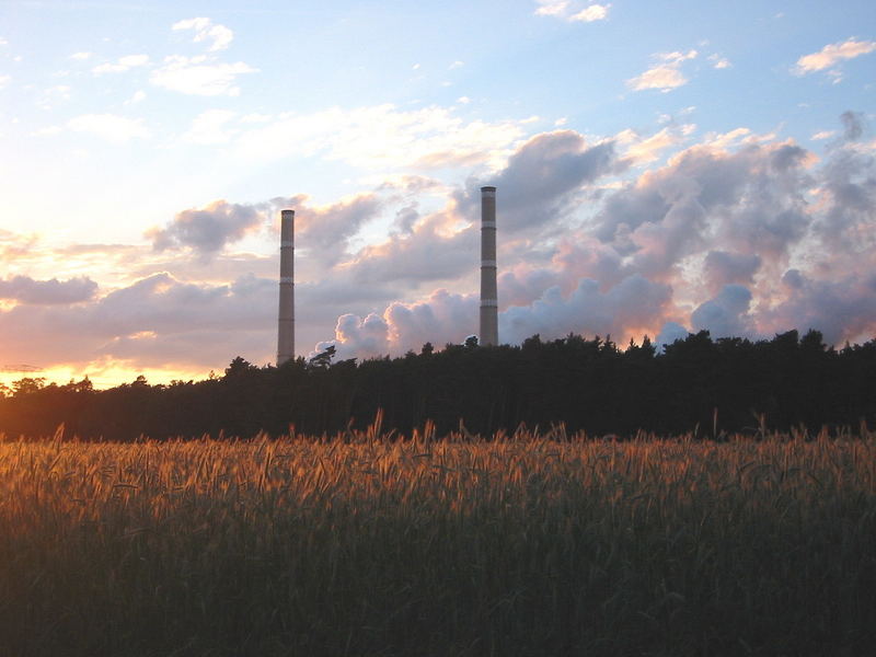 Kraftwerk Jänschwalde bei Sonnenuntergang 2004