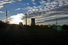 Kraftwerk Knepper in Castrop-Rauxel im Gegenlicht