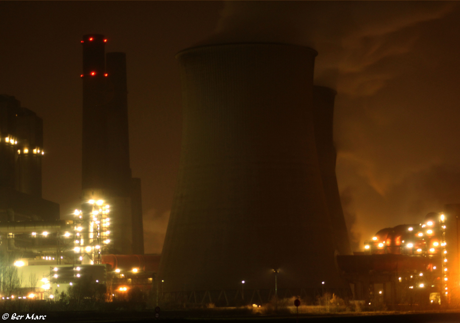 Kraftwerk Weisweiler bei Nacht