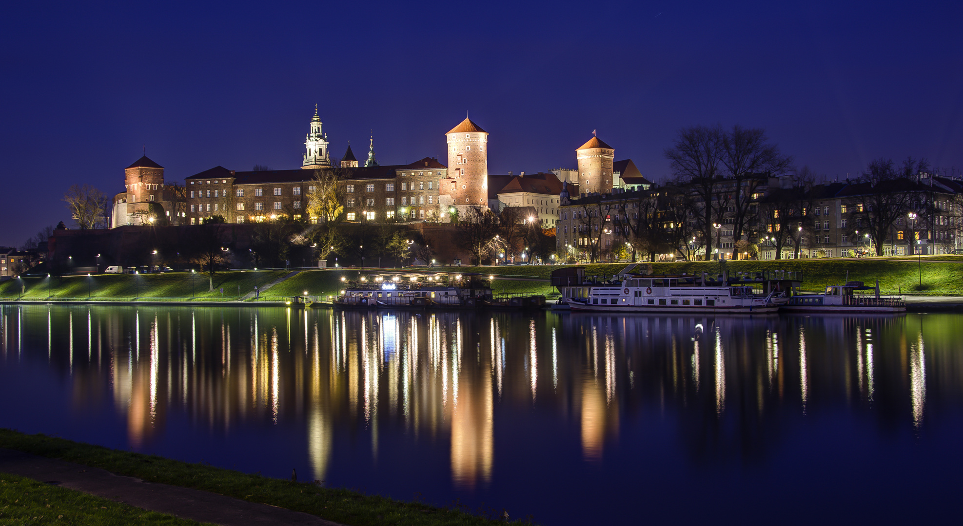 Krakow - Wisla River - Wawel Castle - 03