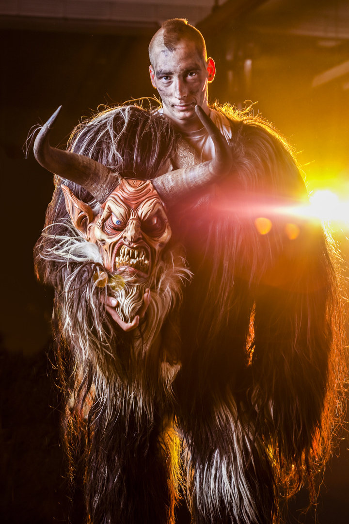 Krampus Foto & Bild portrait, portraitfotografie männer, indoor