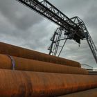 Kran und Material am Hafen Düsseldorf