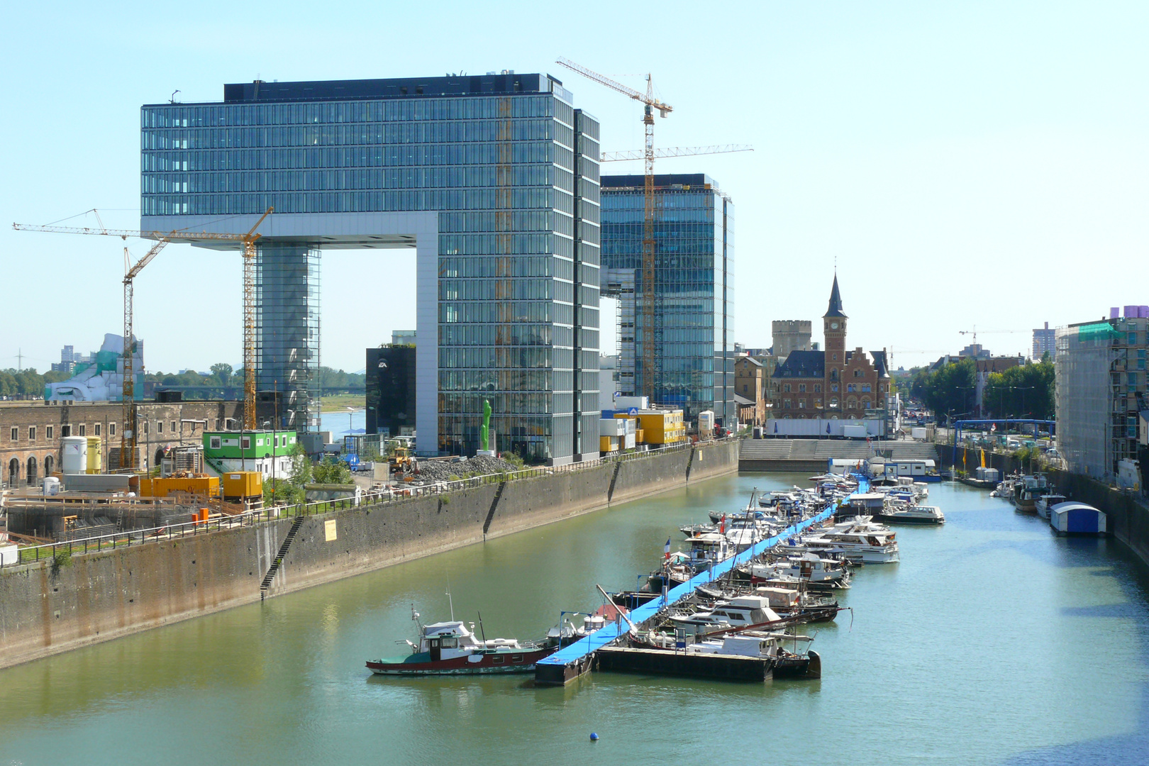 Kranhäuser am Kölner Rheinauhafen