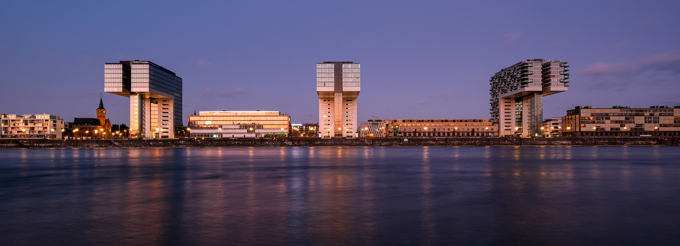 Kranhäuser am Rheinauhafen in Köln