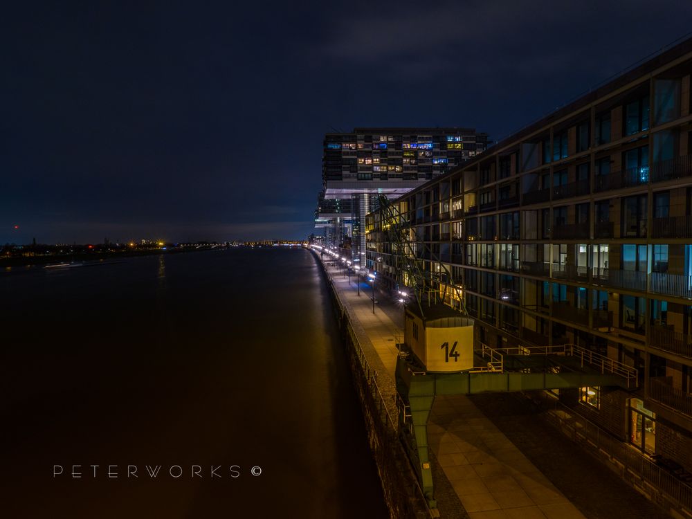 Kranhäuser Köln / Rheinauhafen