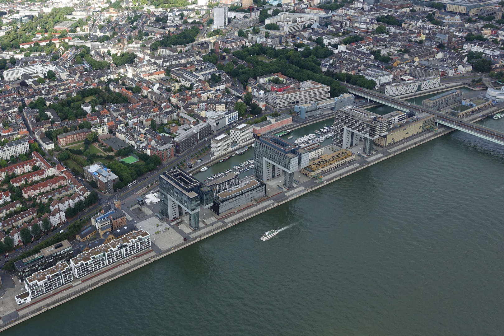 Kranhäuser Rheinauhafen Köln