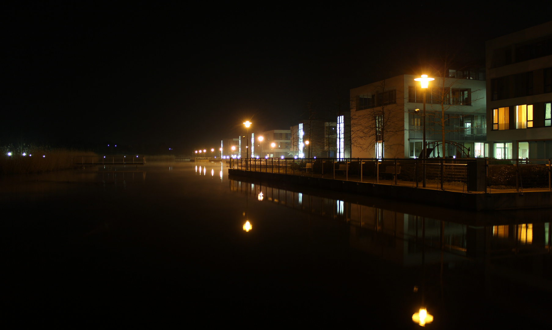 Krankenhaus bei Nacht