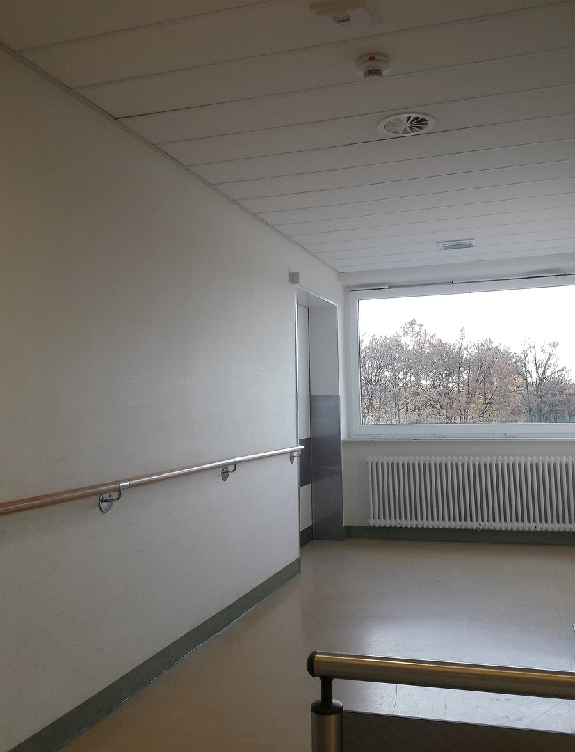 Krankenhausfensterausblick 1