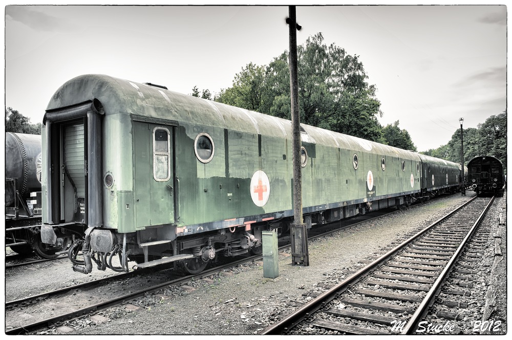 Krankentransportzug (Dmz903 und 904)