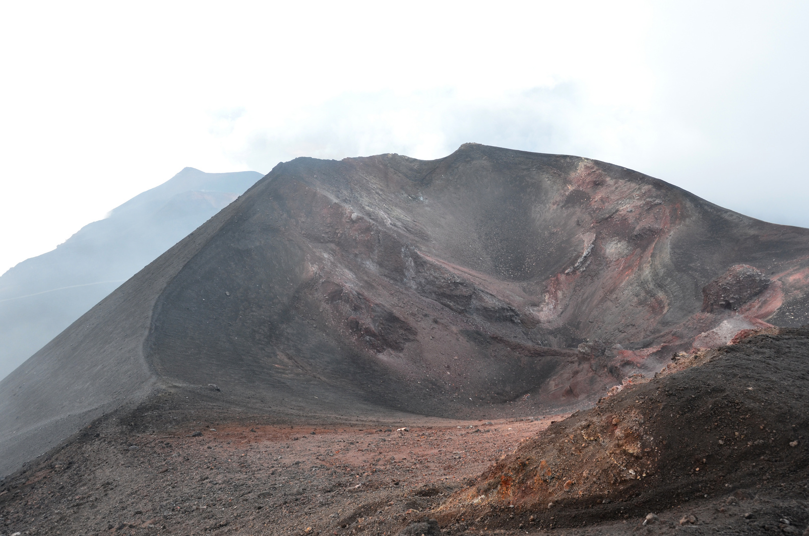 Kraterlandschaft auf dem Ätna - Süd in 3000 m Höhe