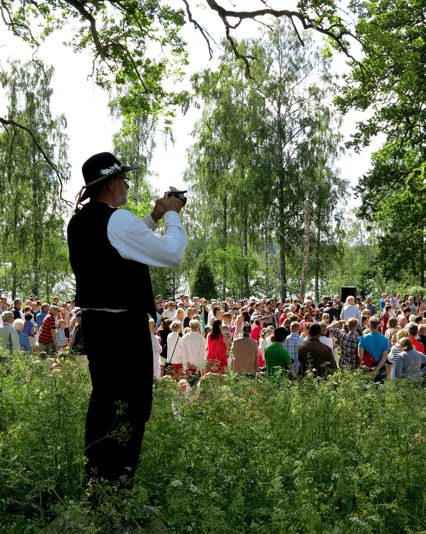 Kreative Auszeit für ein Foto....................Midsommar in Schweden