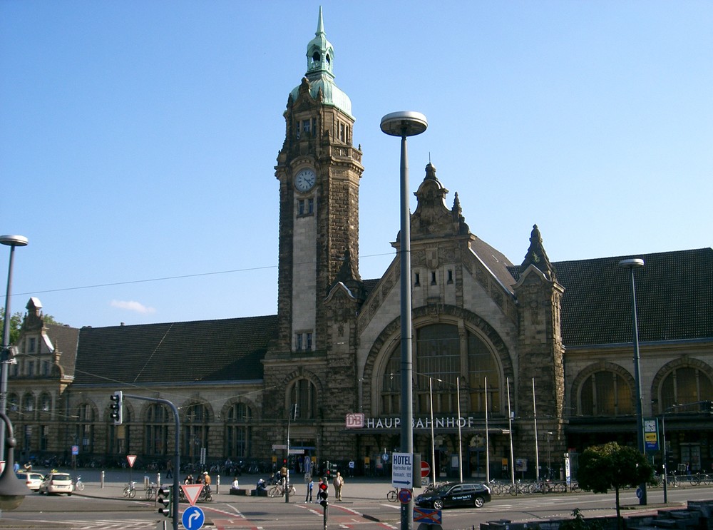 Krefeld Hauptbahnhof Foto & Bild | architektur, stadtlandschaft, historisches Bilder auf ...
