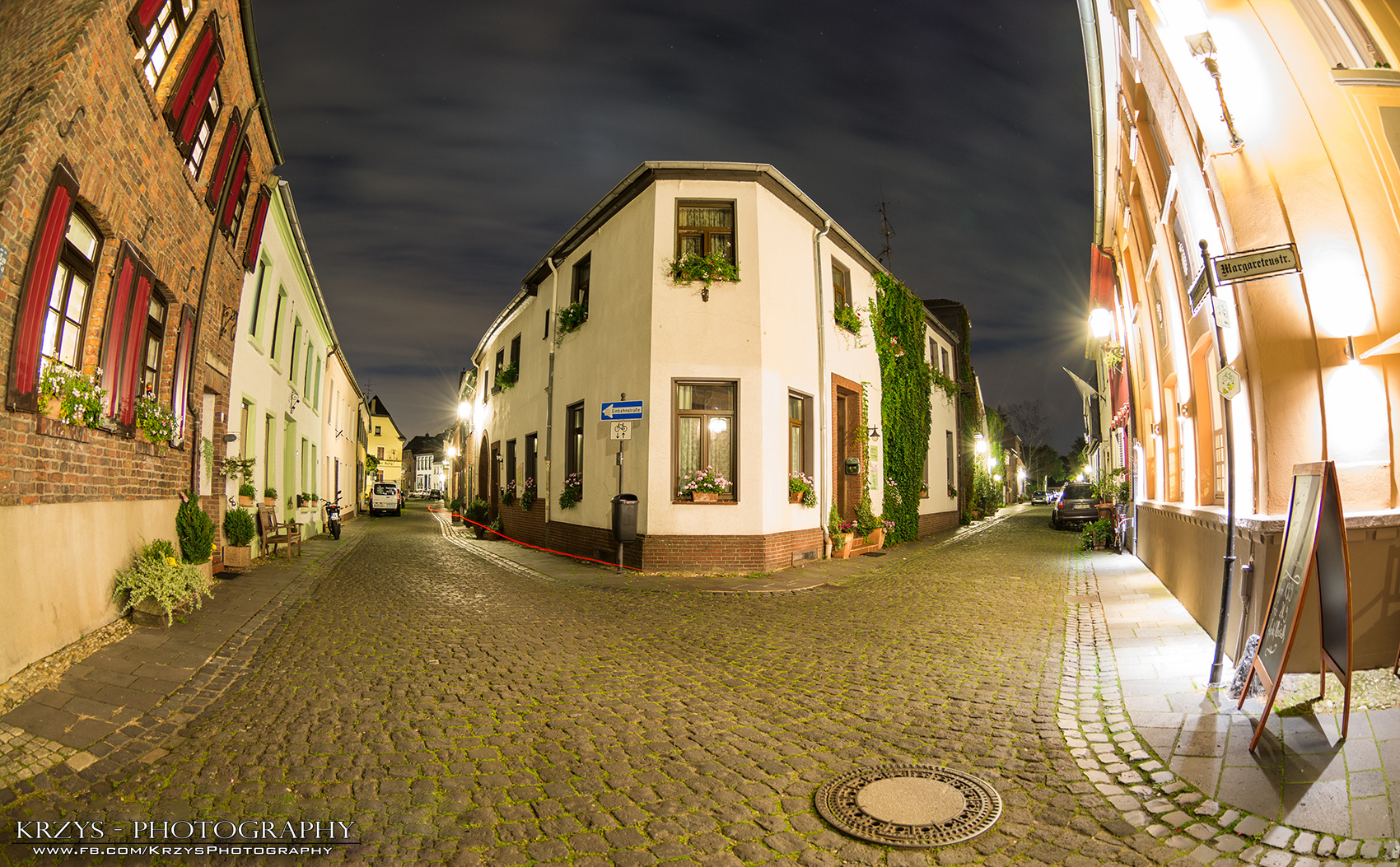 Krefeld Linn - bei Nacht