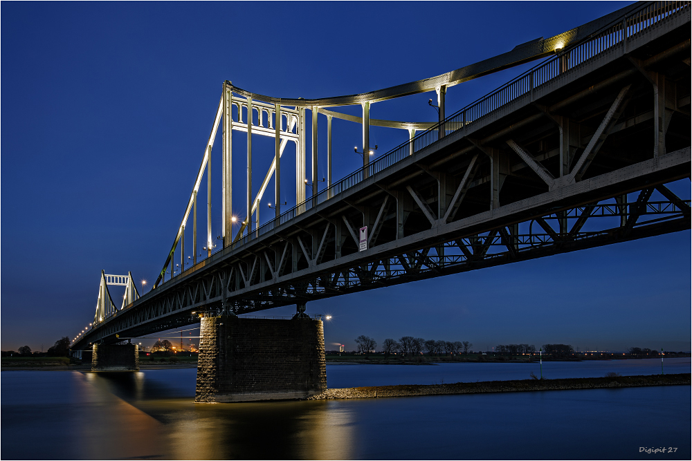 Krefeld Rheinbrücke Uerdingen 2015-01