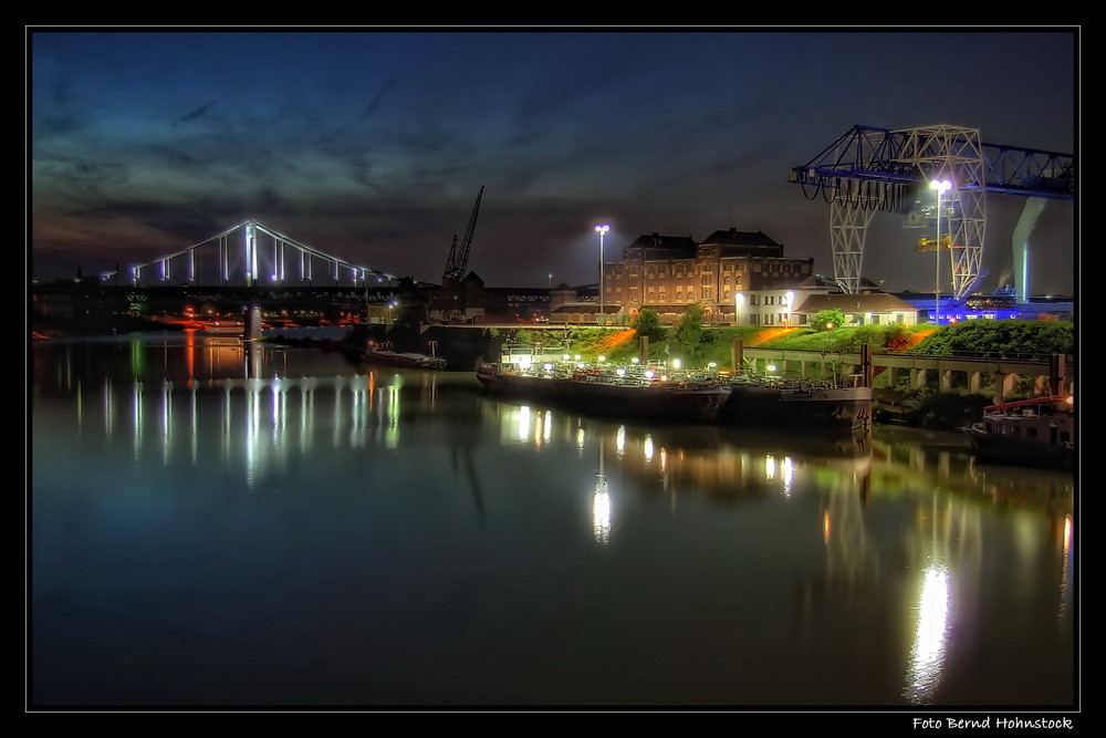 Krefeld ... Rheinhafen