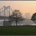 Krefeld-Uerdingen:  An der Rheinbrücke