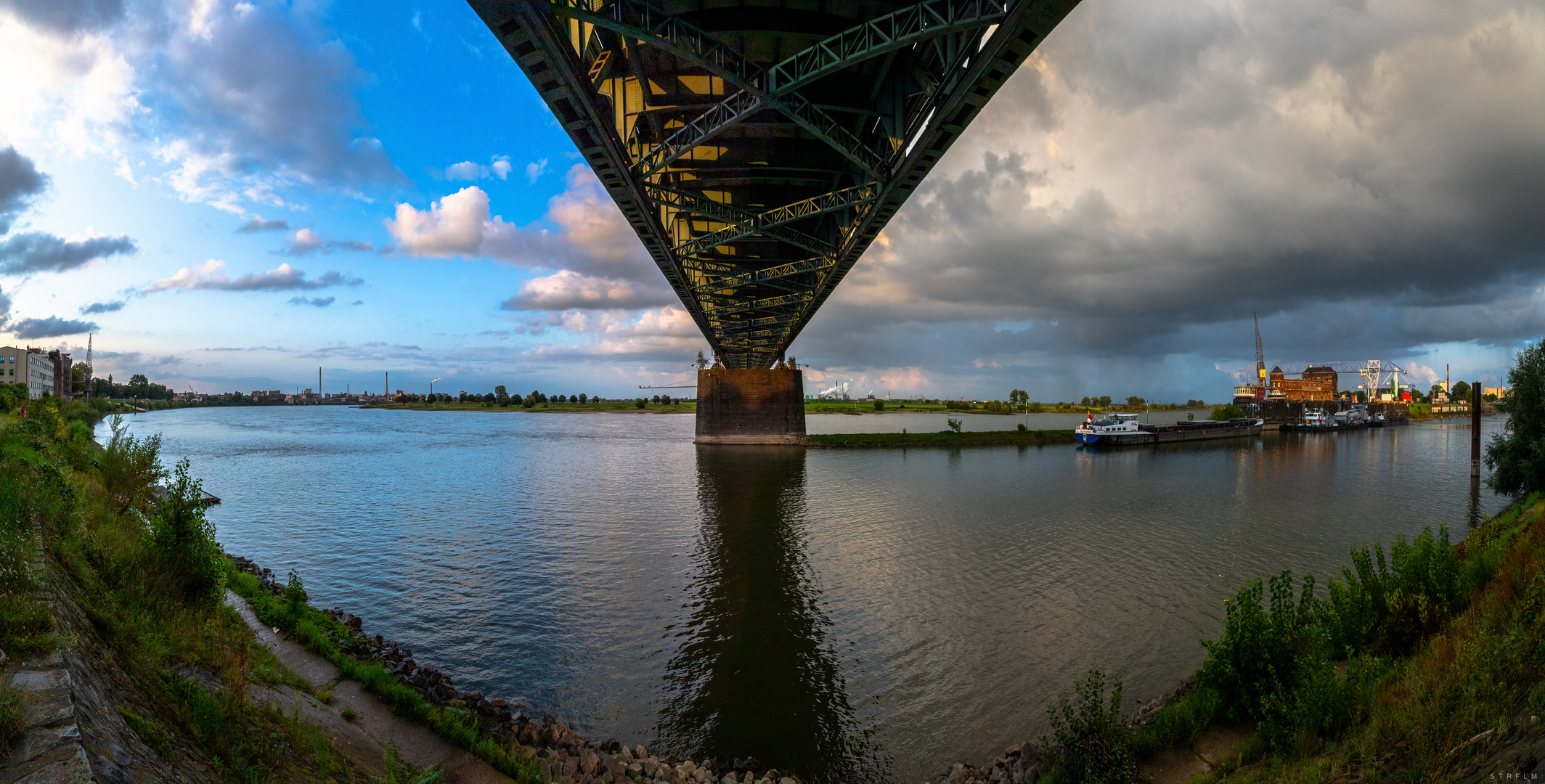 Krefeld-Uerdinger Brücke