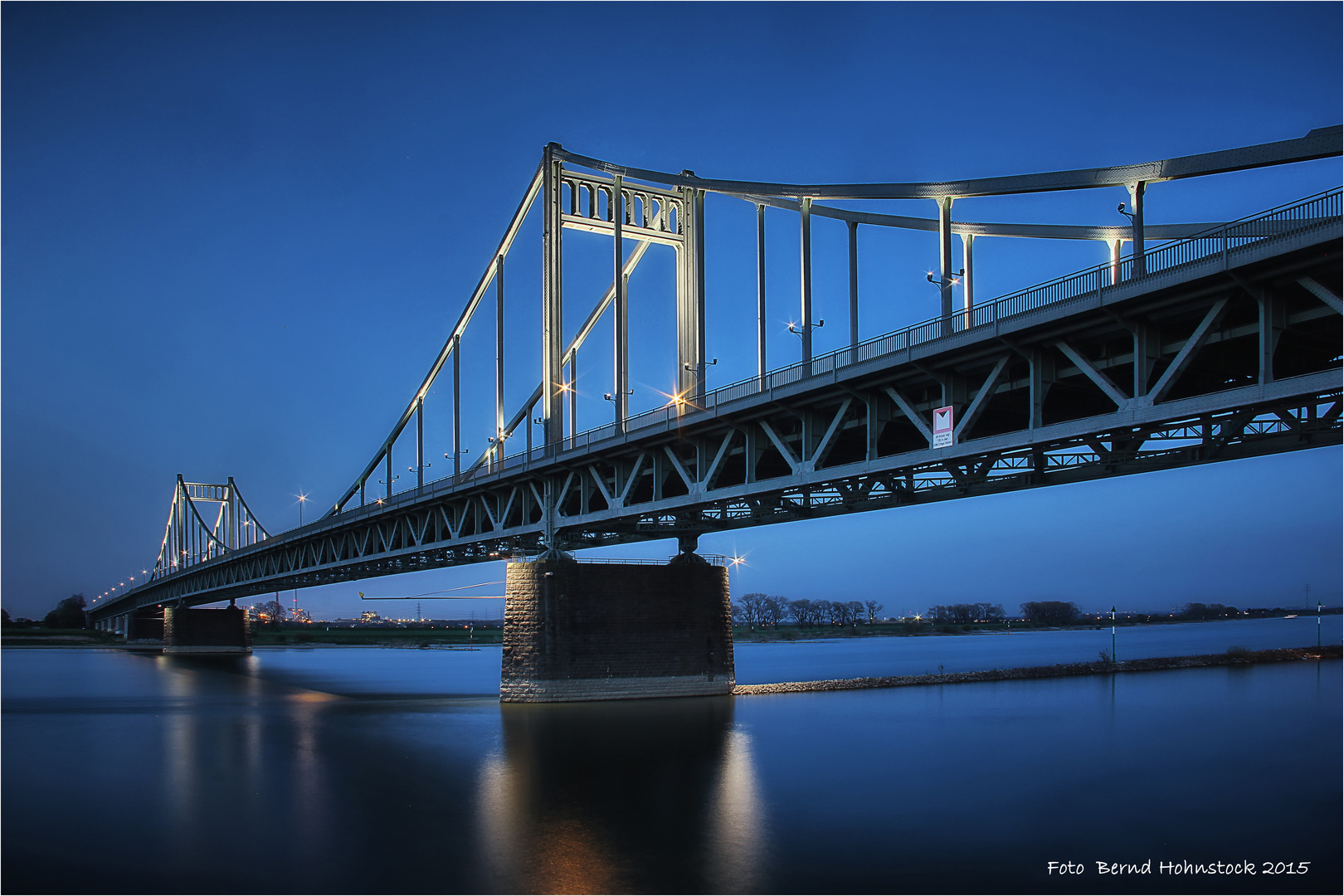 Krefeld Uerdinger Brücke ....