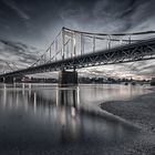 Krefeld-Uerdinger Brücke