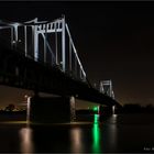 Krefeld-Uerdinger Brücke ...........