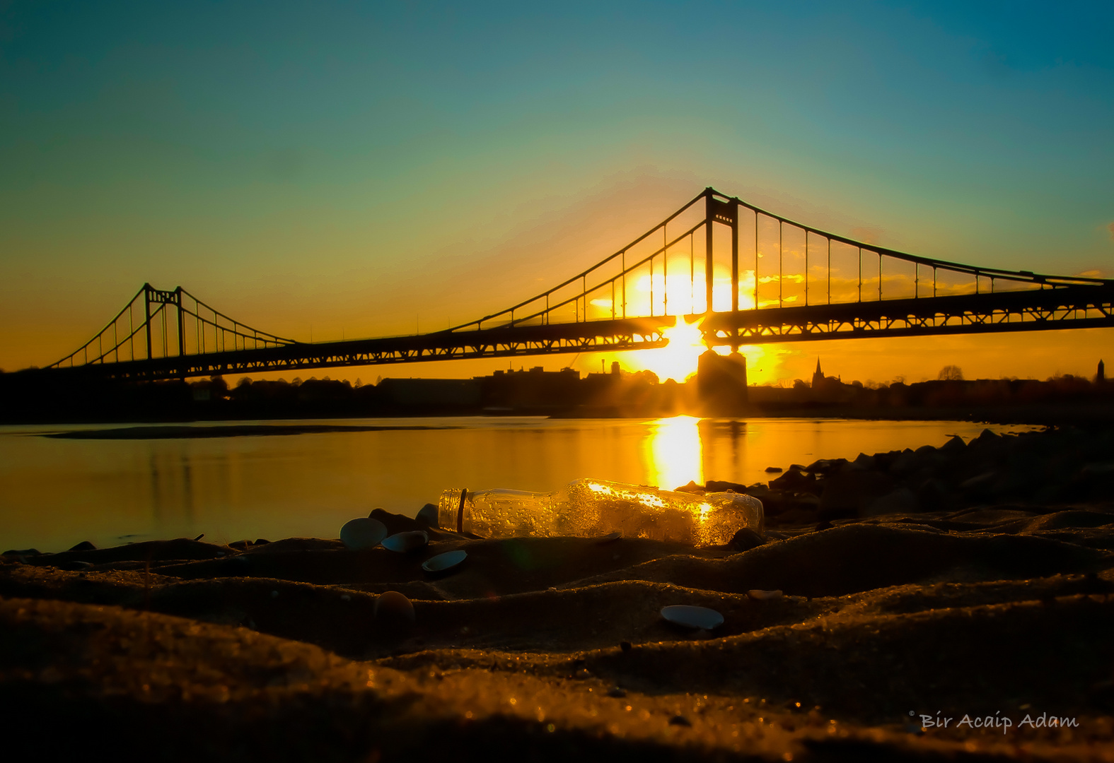 Krefeld-Uerdinger Brücke Sonnenuntergang 