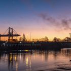 Krefelder Rheinhafen bei Sonnenaufgang