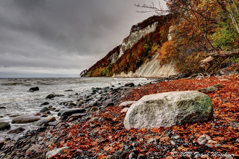 Kreidefelsen im Herbst