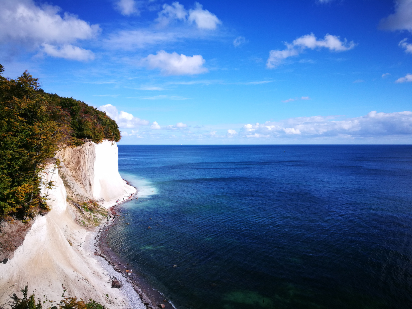 Kreideküste Rügen, Ostsee, Meer und Himmel