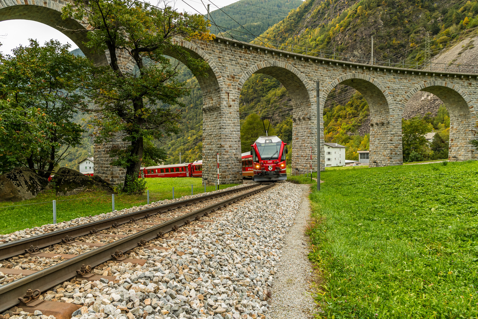 Kreisviadukt der RhB in Brusio (Schweiz)