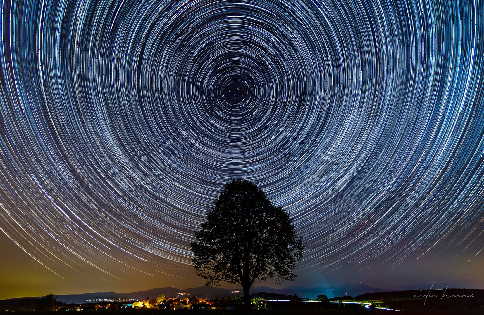 Kreiszeichnung am Himmel