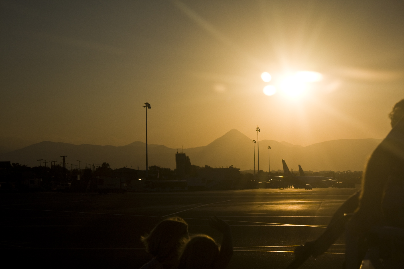 Kreta 2010 ~Sonnenuntergang am Flughafen~