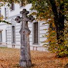  Kreuz  am Eingang  vom Kloster 