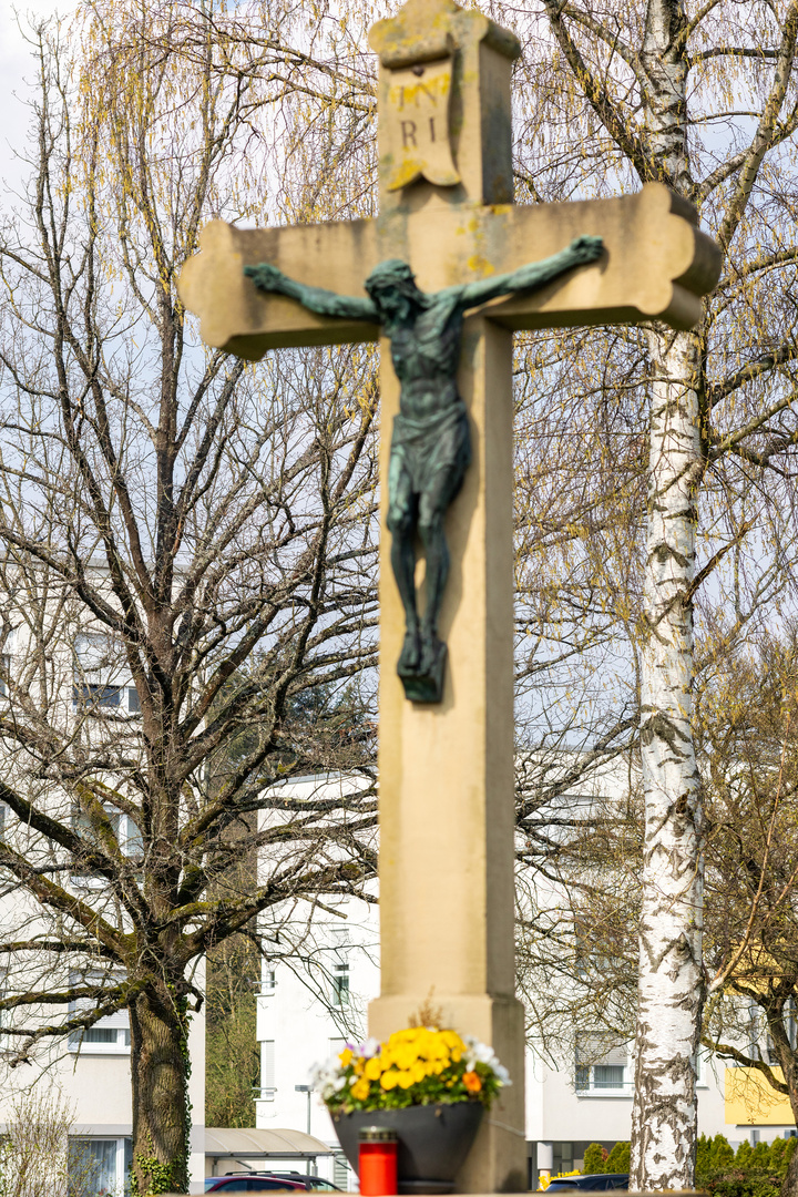 Kreuz am Kurpark Mingolsheim