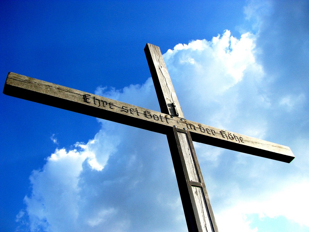 Kreuz auf den Bruchhauser Steinen