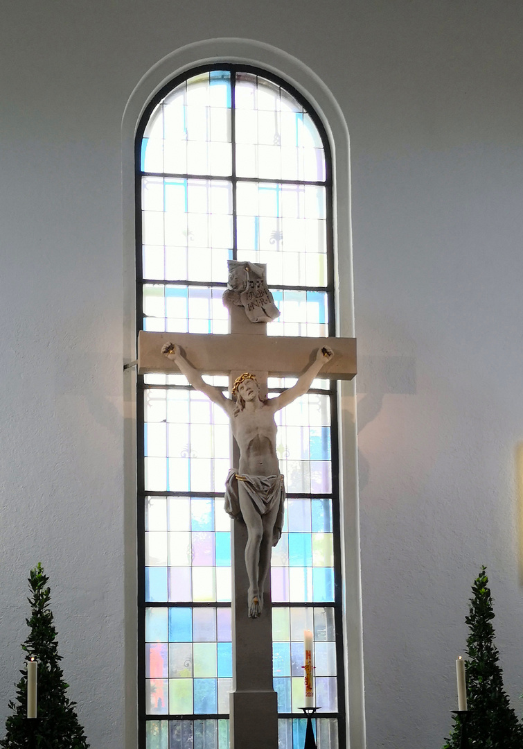  Kreuz der Aussegnungshalle