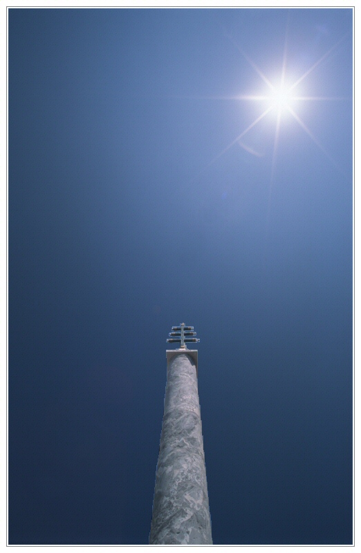 Kreuz in der Sonne - I (bearbeitet)