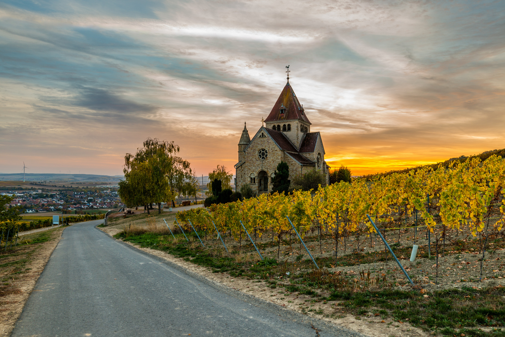 Kreuz-Kapelle-Gau-Bickelheim 20