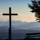 Kreuz mit Allgäuer Bergen