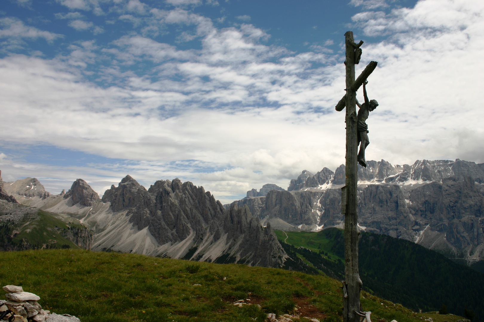 Kreuz mit Sellagruppe