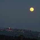 Kreuzberg mit Vollmond