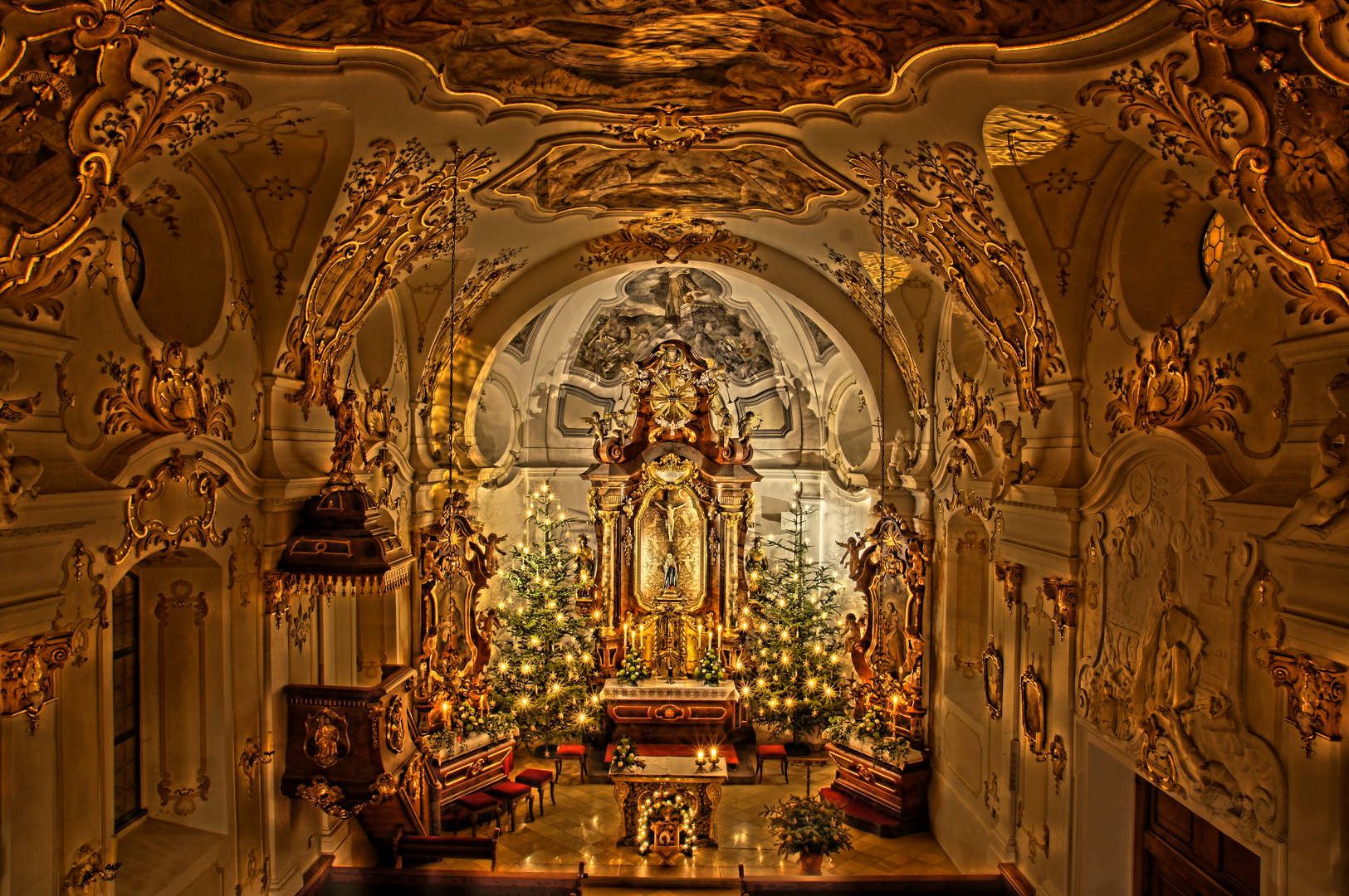 Kreuzbergkirche zu Weihnachten