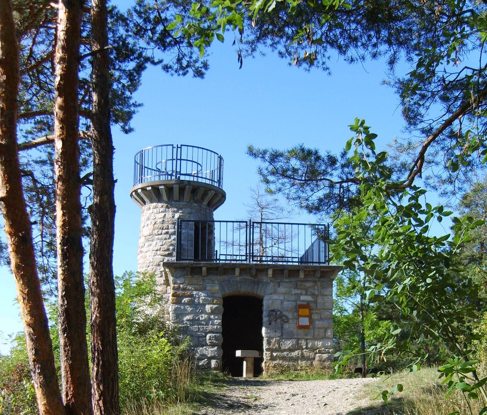 Kreuzchen Ausflugsiel im Wald bei Arnstadt