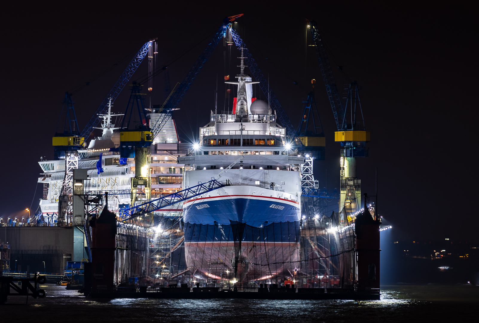 Kreuzfahrer Black Watch im Dock