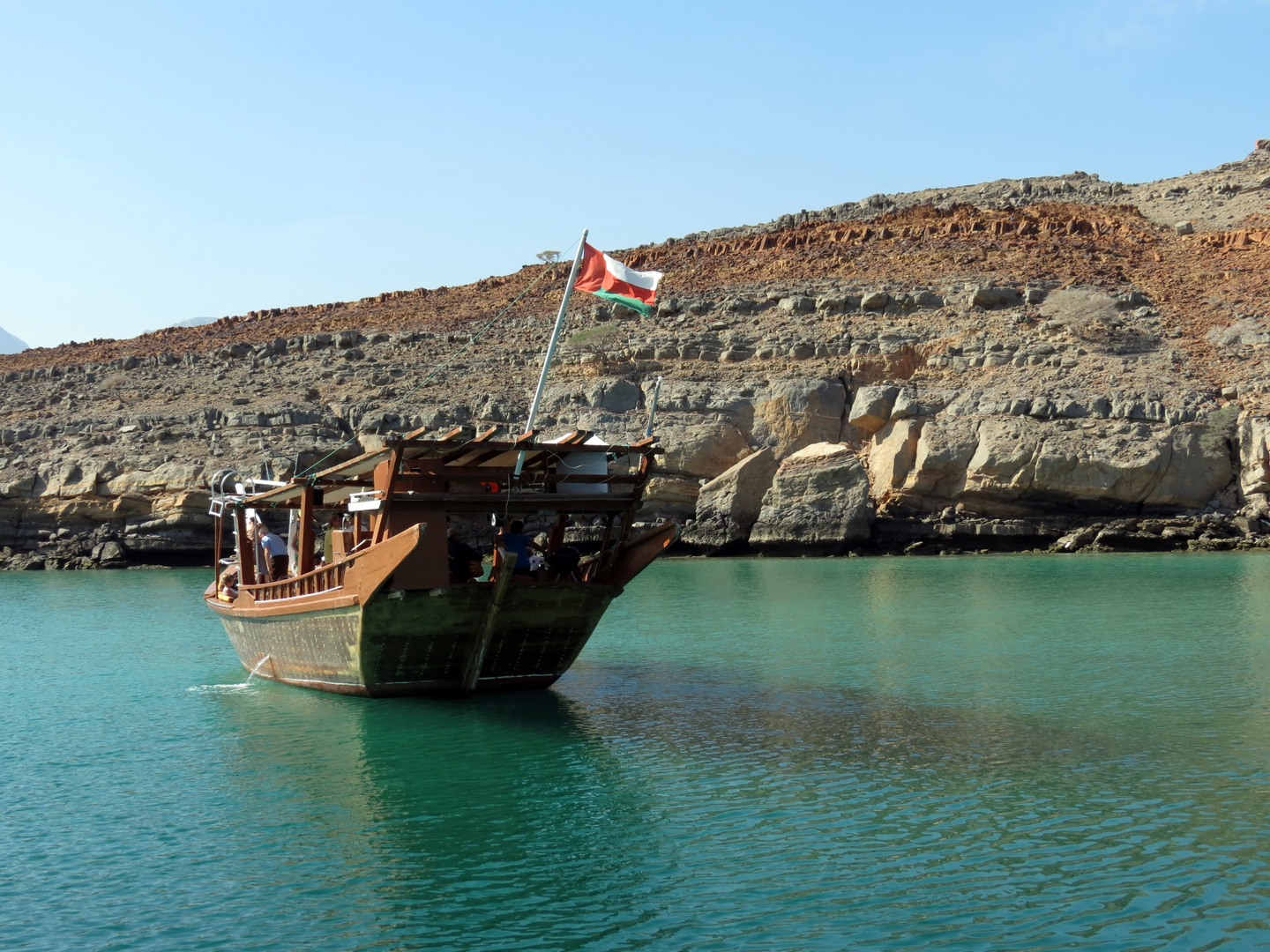 Kreuzfahrt mit einem arabischen Dhau im Musandamfjord am Indischen Ozean