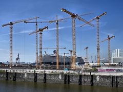 Kreuzfahrt Terminal Hafencity mit der Mein Schiff 3