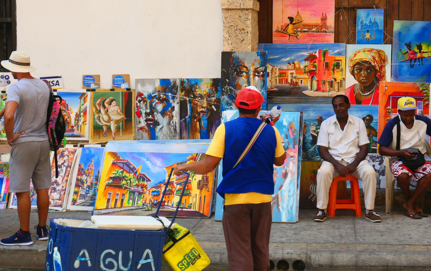 Kreuzfahrt_Kolumbien-Cartagena Altstadt mit Künstlern 2020